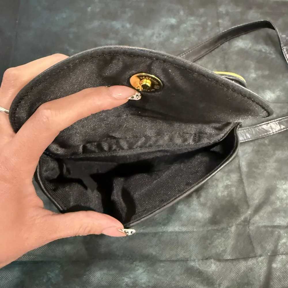 🔥Silver Blue Black Leather Crossbody Bag with Gold Hardware EUC🔥